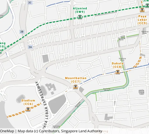 Map of the area around Blk 10 Pine Cl in Geylang, showing 400 m and 1 km rings and 2 primary schools within 1 km