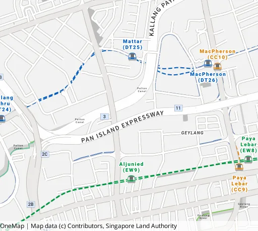 Map of the area around Blk 121 Paya Lebar Way in Geylang, showing 400 m and 1 km rings and 2 primary schools within 1 km